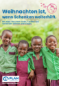 Auf dem Flyer Sinnvoll Schenken zu Weihnachten stehen vier lächelnde Kinder in grünen Schuluniformen, die sich gegenseitig umarmen, unter dem Text Weihnachten ist, wenn Schenken weiterhilft.